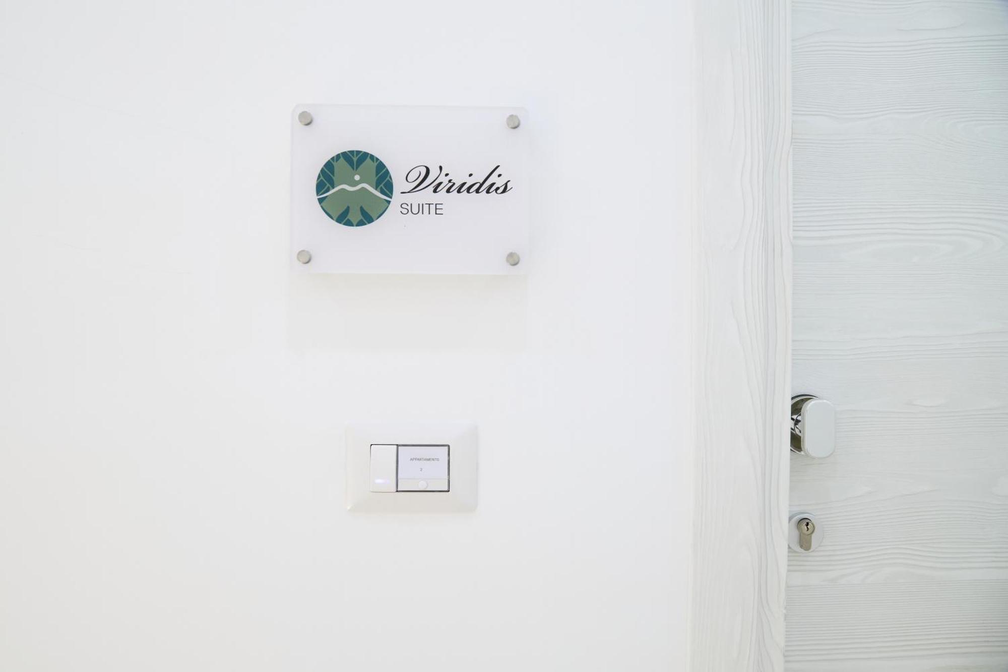 Napoli Central Lumina Suites Экстерьер фото