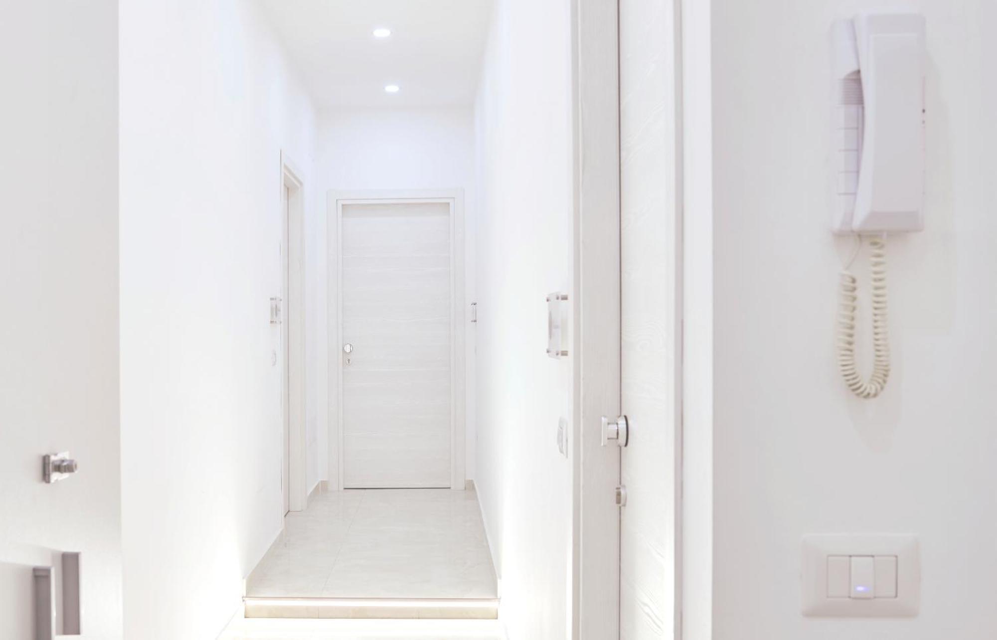 Napoli Central Lumina Suites Экстерьер фото